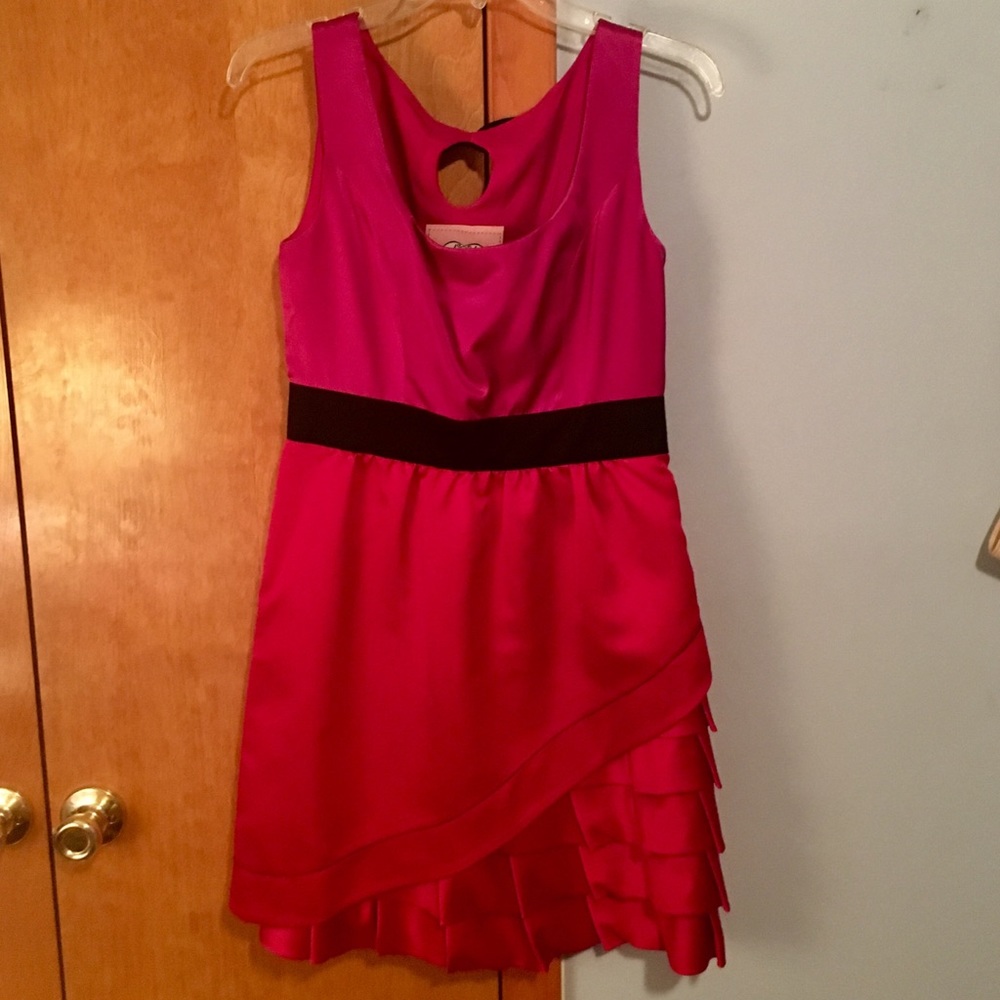 Pretty dress for formal occasion